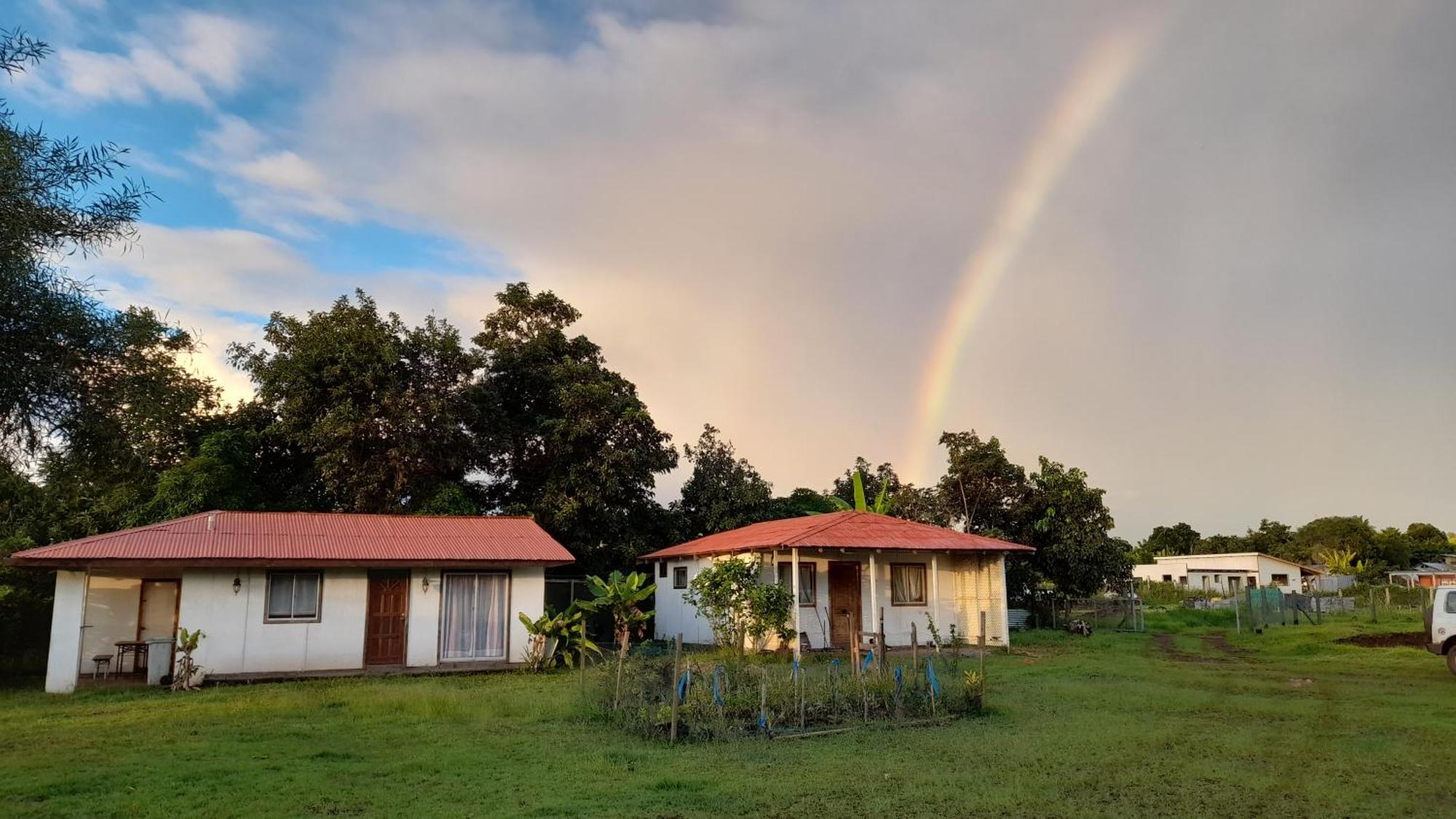 Cabanas Isla De Pascua ハンガ・ロア エクステリア 写真